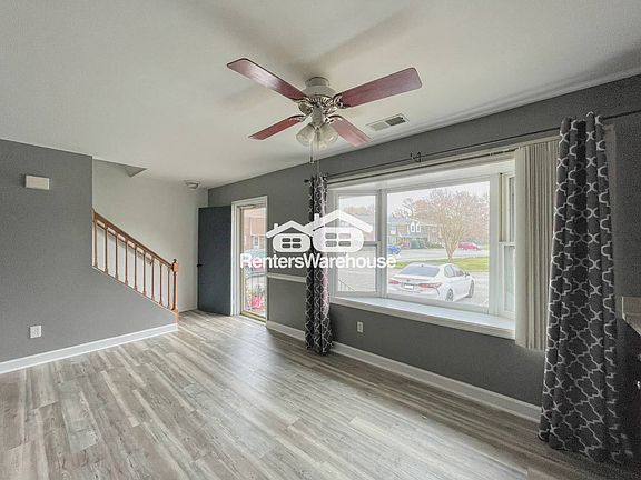 3rd image of 121 Charles Parish Dr