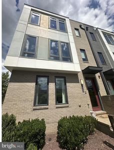 168 Ike Dr, Alexandria, VA, 22314