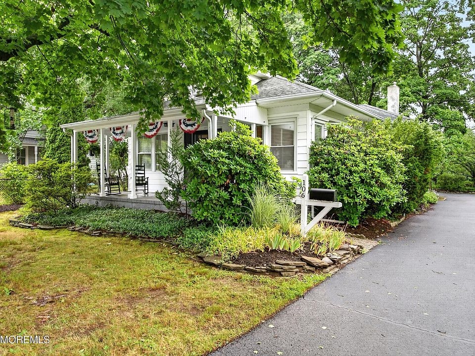 1st image of 106 Rumson Road