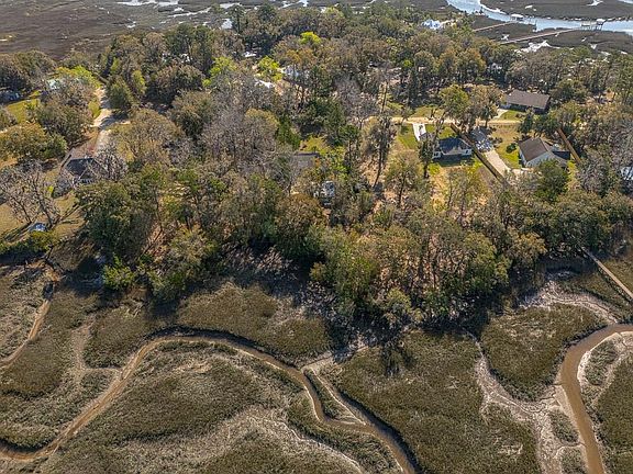 3rd image of 1032 Hudson Creek Dr SE