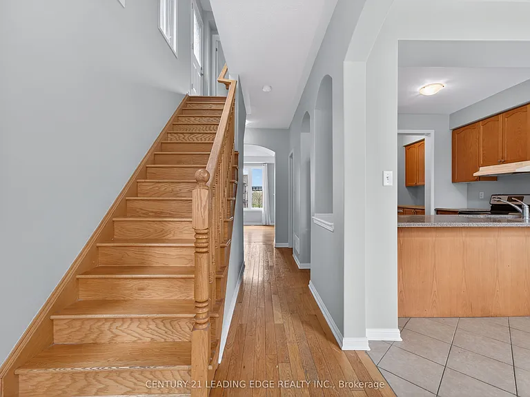 64 Ferguson St — Photo 24
