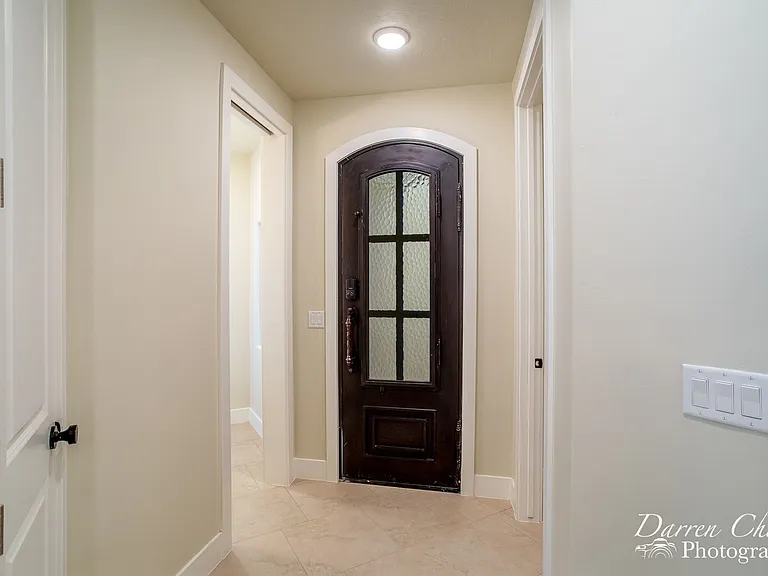 131 N 240 E — Photo 7