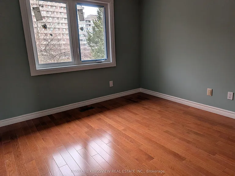 296 King Andrew Dr — Photo 13