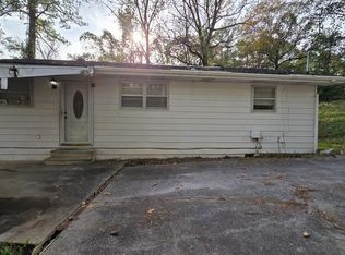 1452 Groves Rd NE, Dalton, GA 30721