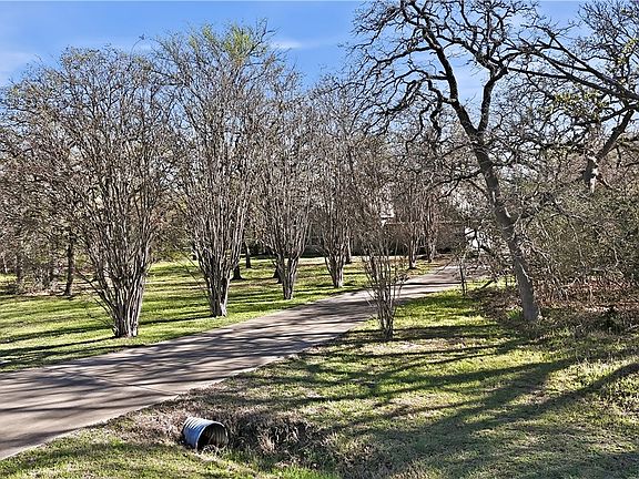 3rd image of 4703 Scrimshaw Ln