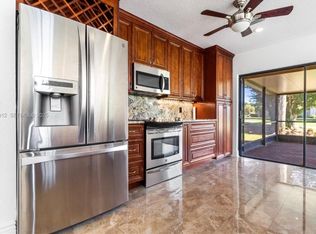 21344 Escondido Way S, Boca Raton, FL 33433