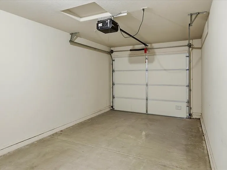 7401 W Arrowhead Clubhouse Dr #2083 — Photo 23