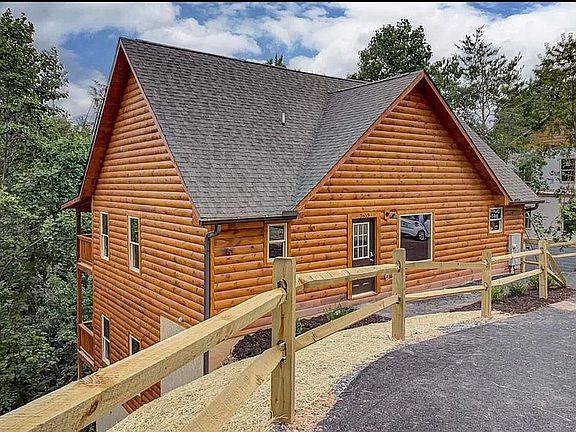 4th image of 2653 Valley Heights Dr
