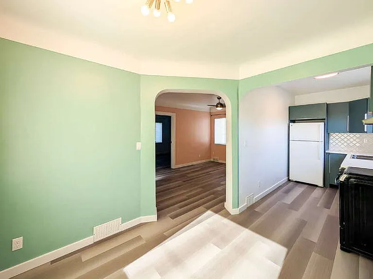 2218 Hoyt Ave #B — Photo 4