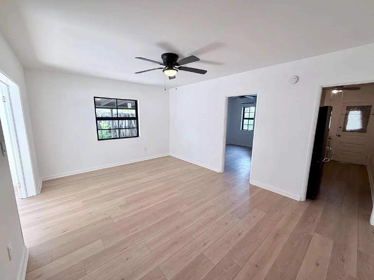 1 bed, 1.0 bath, 700 sqft, $1,750 — Photo 1