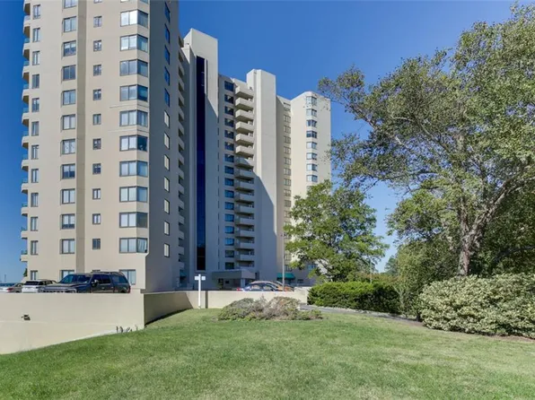 7501 River Rd APT 9E, Newport News, VA 23607