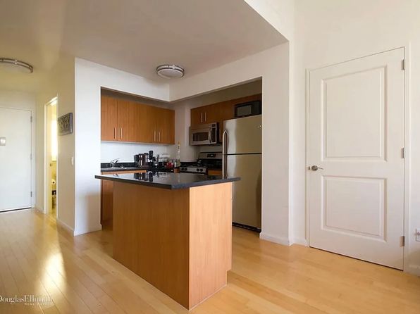 20 West St APT 14C