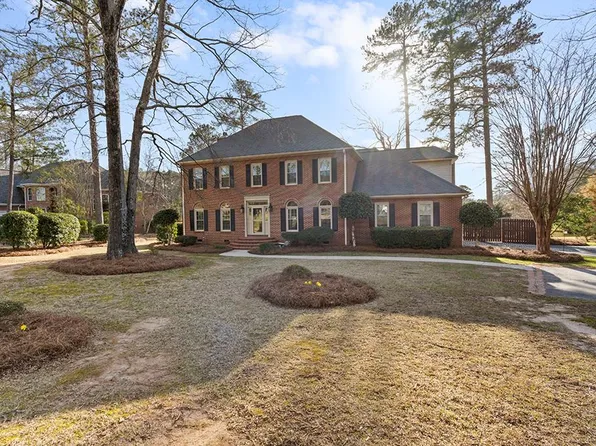 104 Winchester Ct, Greenwood, SC 29646