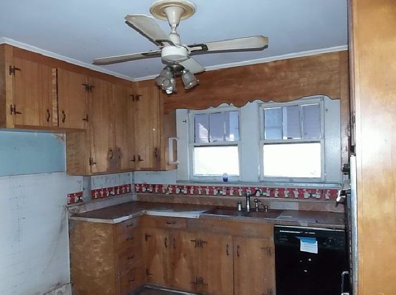1st image of 620 Georgia Ave