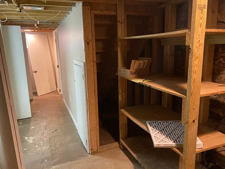 1605 Olive St — Photo 17