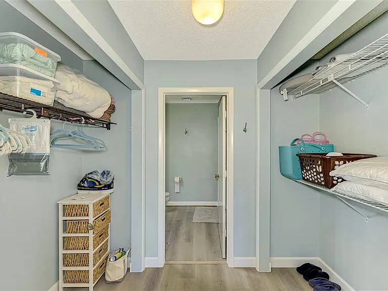 5761 Avista Dr #5761 — Photo 38
