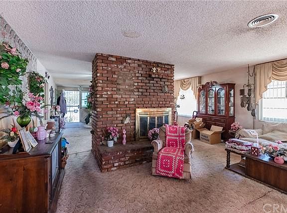5th image of 1533 W Helen Ct