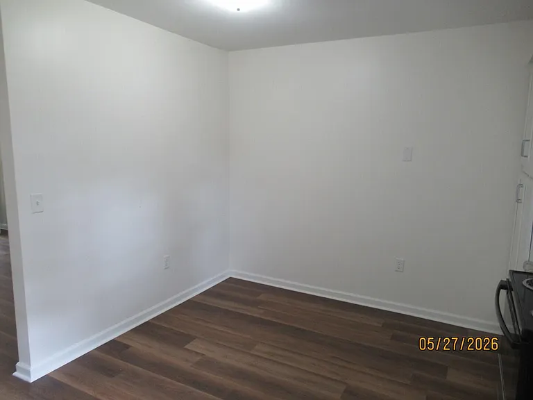 251 Rast St — Photo 6