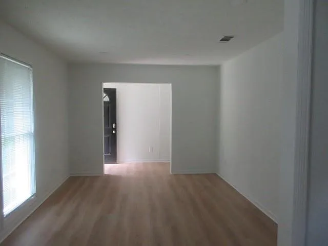 5450 Brookview Dr — Photo 8