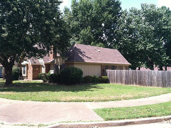 2nd image of 6788 Burlingame Dr