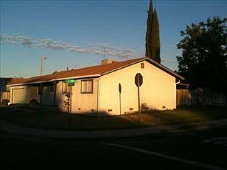 2nd image of 4200 Greenview Dr