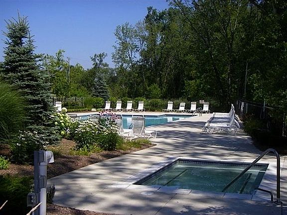 5th image of 444 Old Pine Way #1