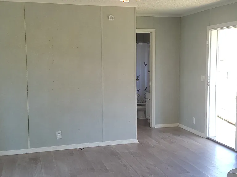 587 Denver Ave #567 — Photo 5