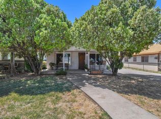 5100 Chestnut Rd, Olivehurst, CA 95961