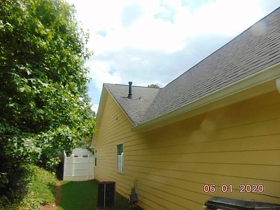 3rd image of 790 Cleermont Ct
