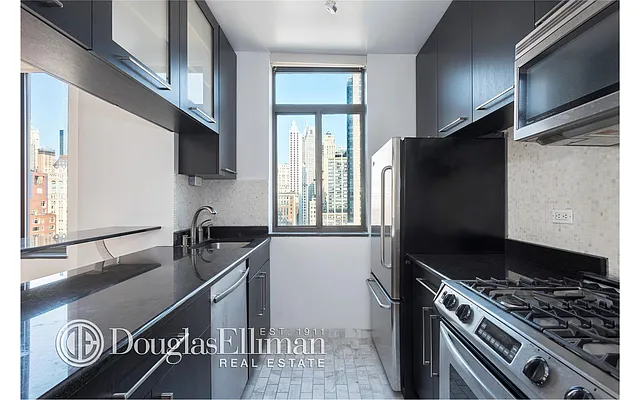 Sold by Douglas Elliman | media 4