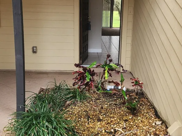 441 N Harbor City Blvd APT C1, Melbourne, FL 32935