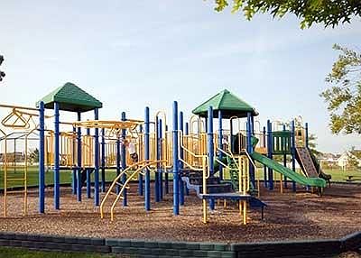 3rd image of 9037 Waterman Dr