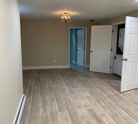 4th image of 5982 Clames Dr