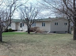 7255 Queen St, Loretto, MN 55357