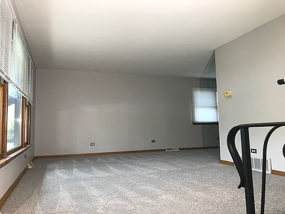 2nd image of 17115 Maryland Ave