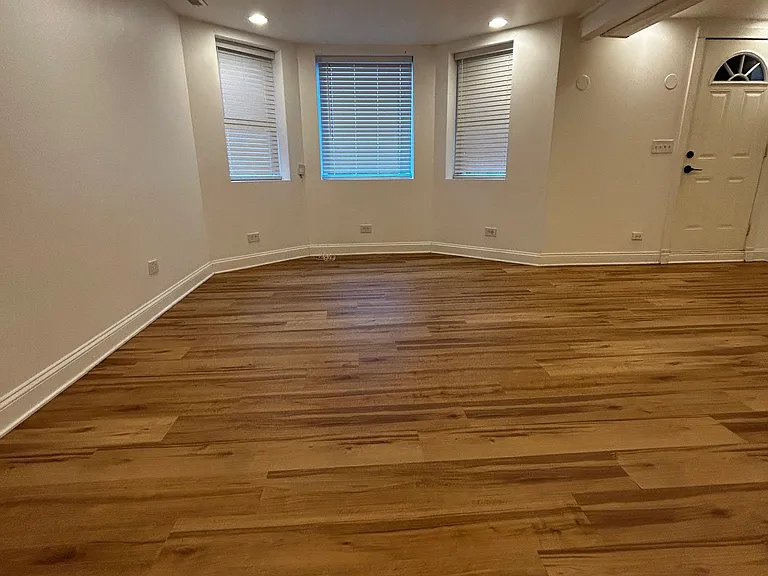 2947 N Lawndale Ave #G — Photo 5