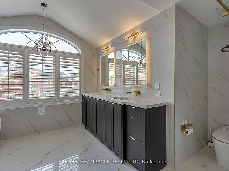 2299 Glazebrook Cir — Photo 20