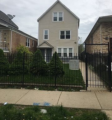 2nd image of 2067 N Lorel Ave