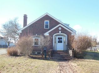 102-108 Girard Ave, Newport, RI 02840