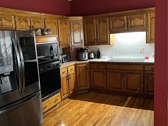3rd image of 9121 W 127th Ter