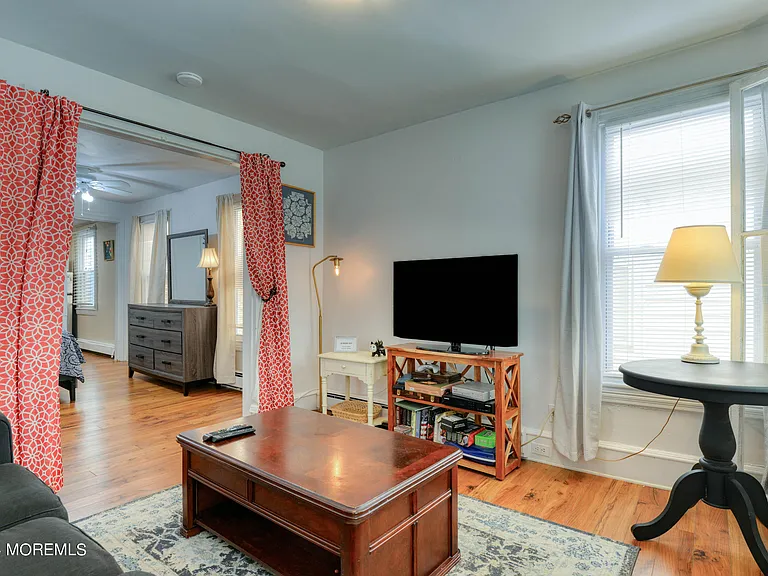 19 Webb Ave #1E — Photo 6