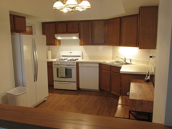 5th image of 11001 Deblin Ln APT 106