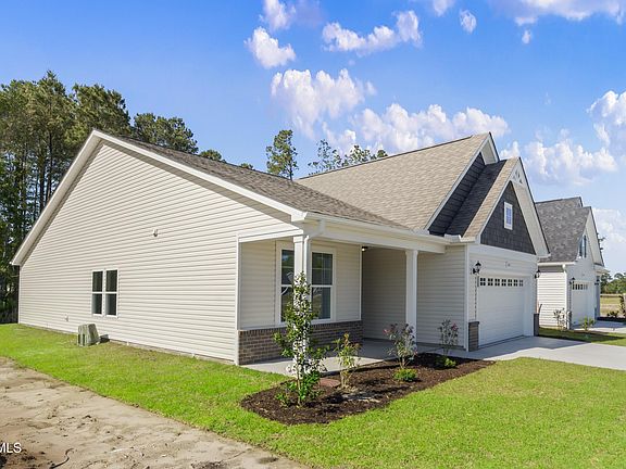 2nd image of 1086 Rosefield Way NW