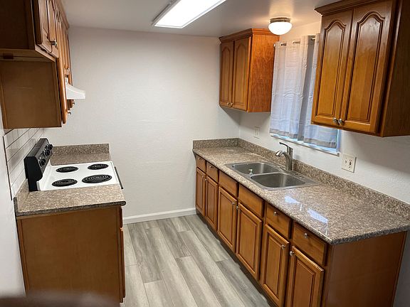 3rd image of 440 Goya Dr #442