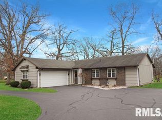 216 E Swords Dr, Edelstein, IL 61526