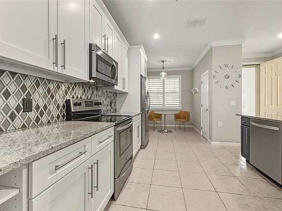 5th image of 4883 Hampshire CT #105