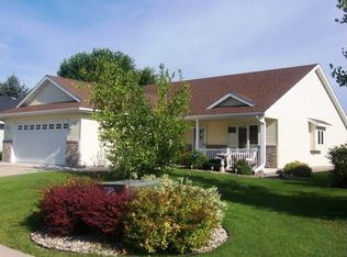 124 Cameo Ln, Mankato, MN 56001