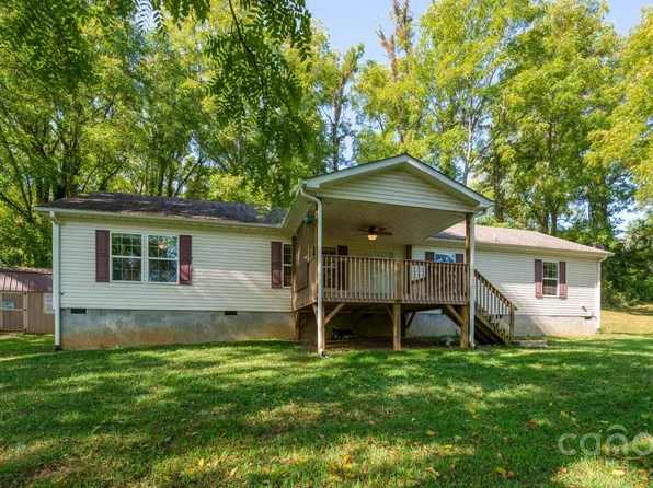24 Smathers St, Canton, NC 28716