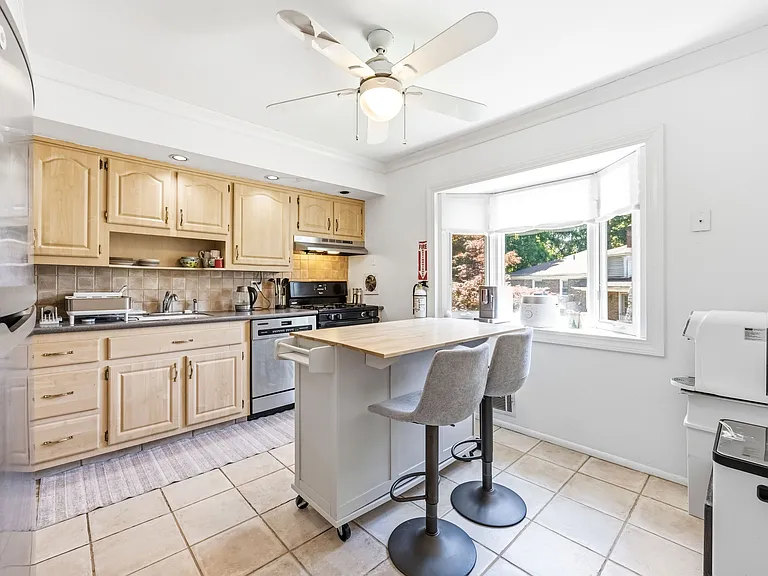 33 Mattocks Pl — Photo 8