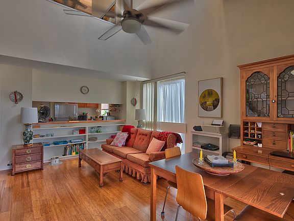 2nd image of 75-5669 Kuakini Hwy #3306